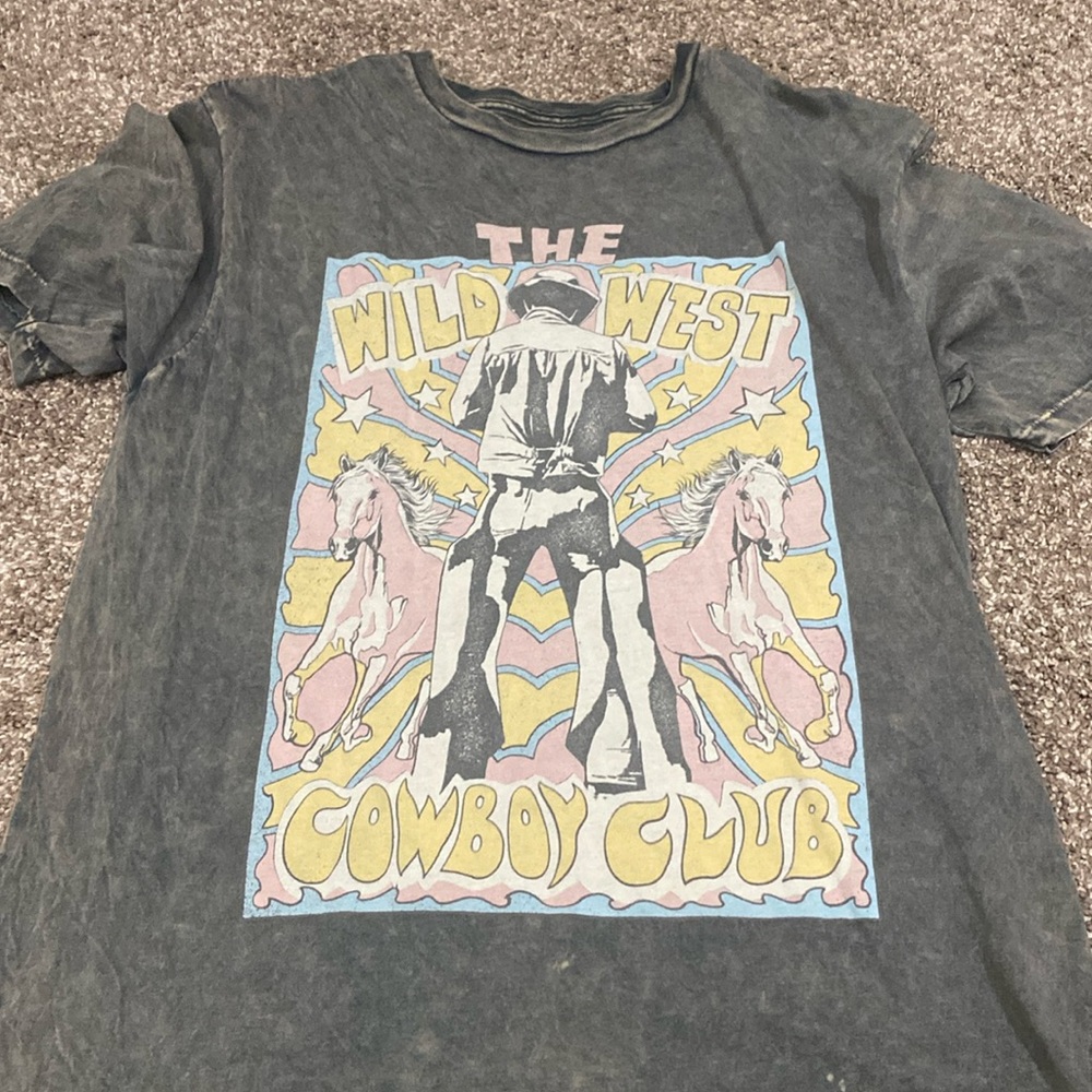 oversized graphic tee